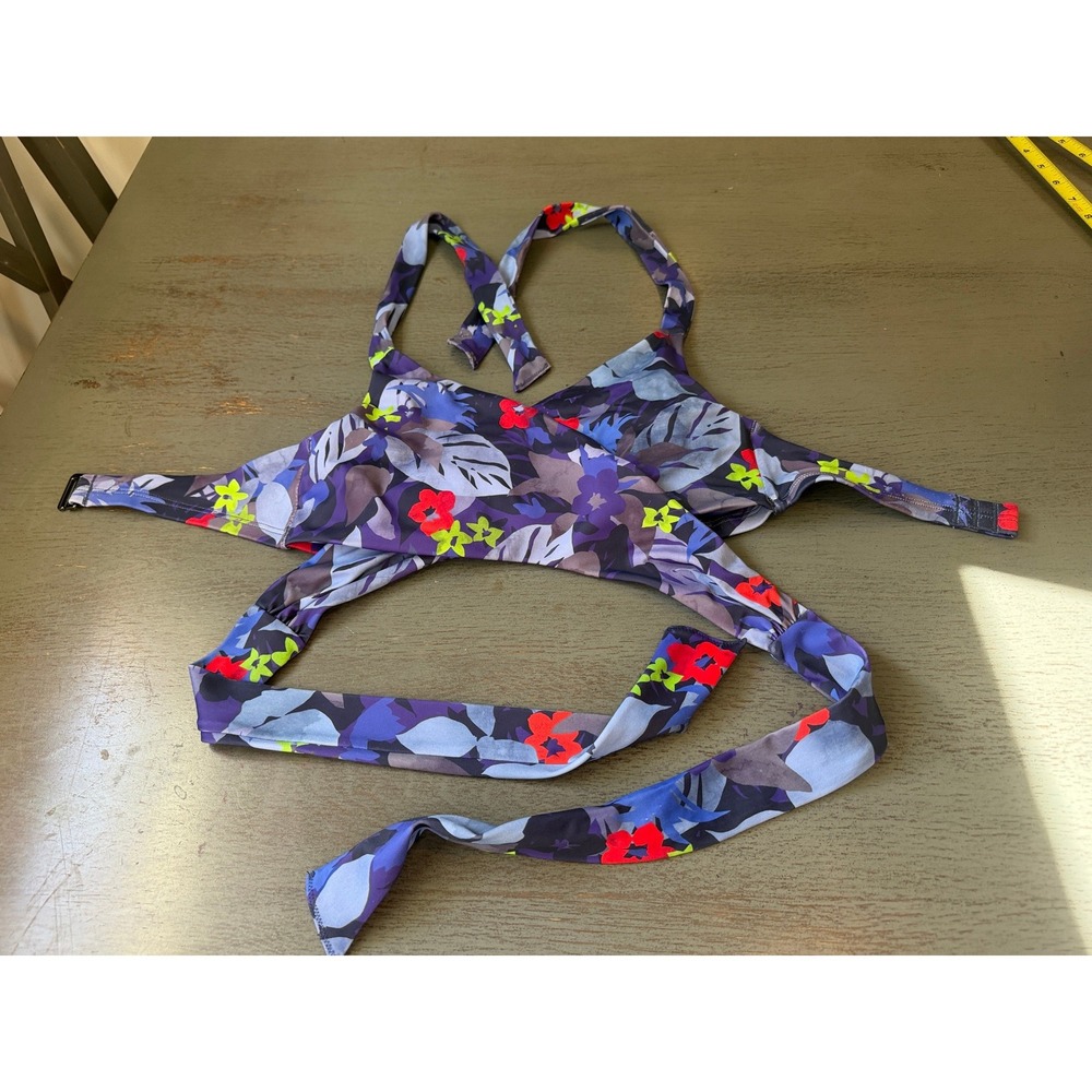 Athleta Floral Wrap Bikini Top Purple Tropical Underwire Halter Swim 34 B/C